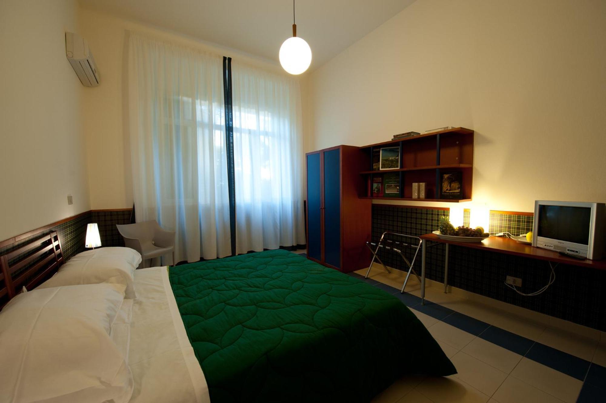 Hotel Villa Sturzo Caltagirone Exterior foto